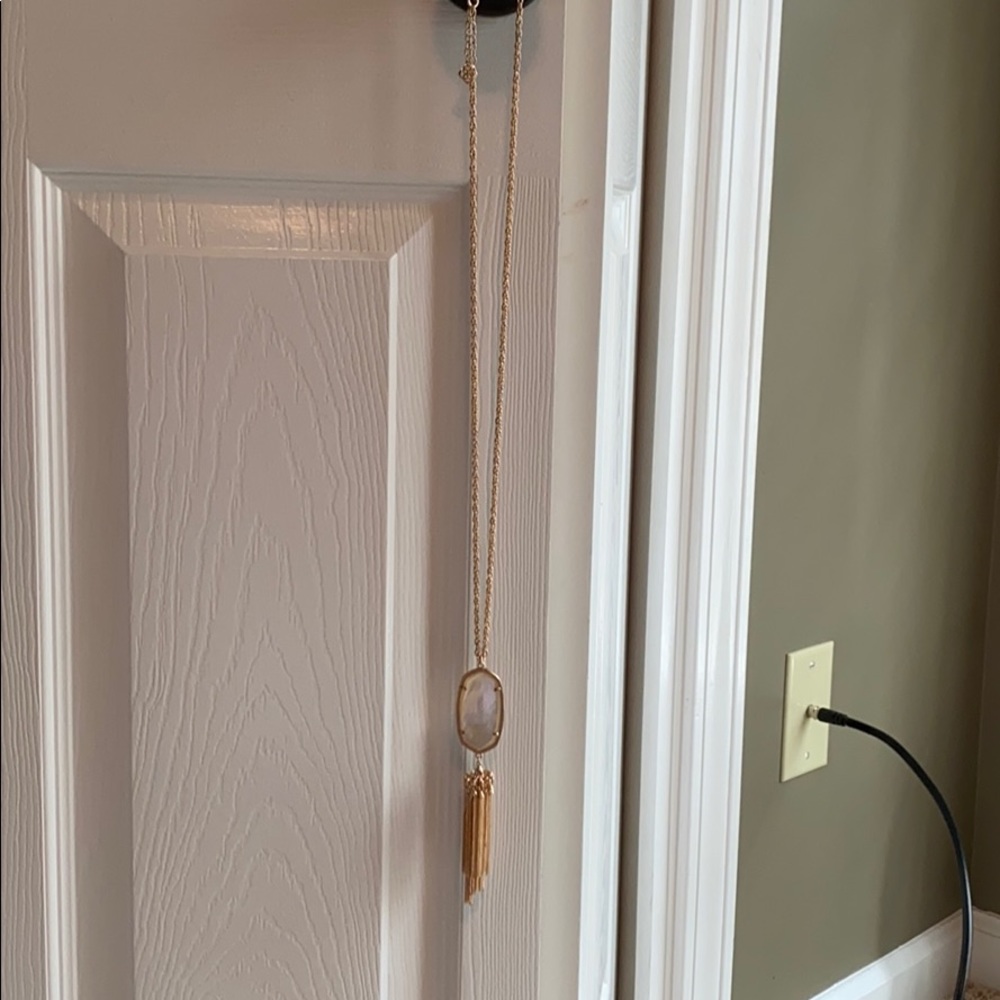 Kendra scott “Rayne” necklace